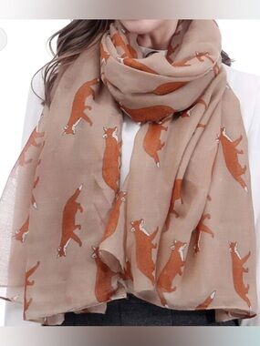 Juliet English Running Scarf Print Scarf Wrap in Mocha Caramel